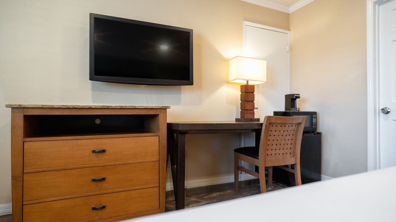 Photo of Bedroom in Northwest Anaheim