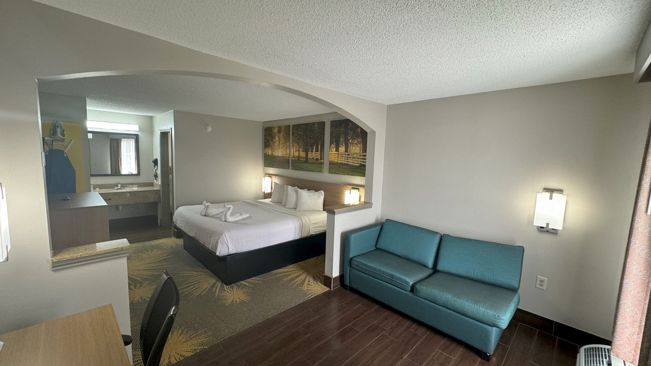 Photo of Bedroom in Tuscaloosa