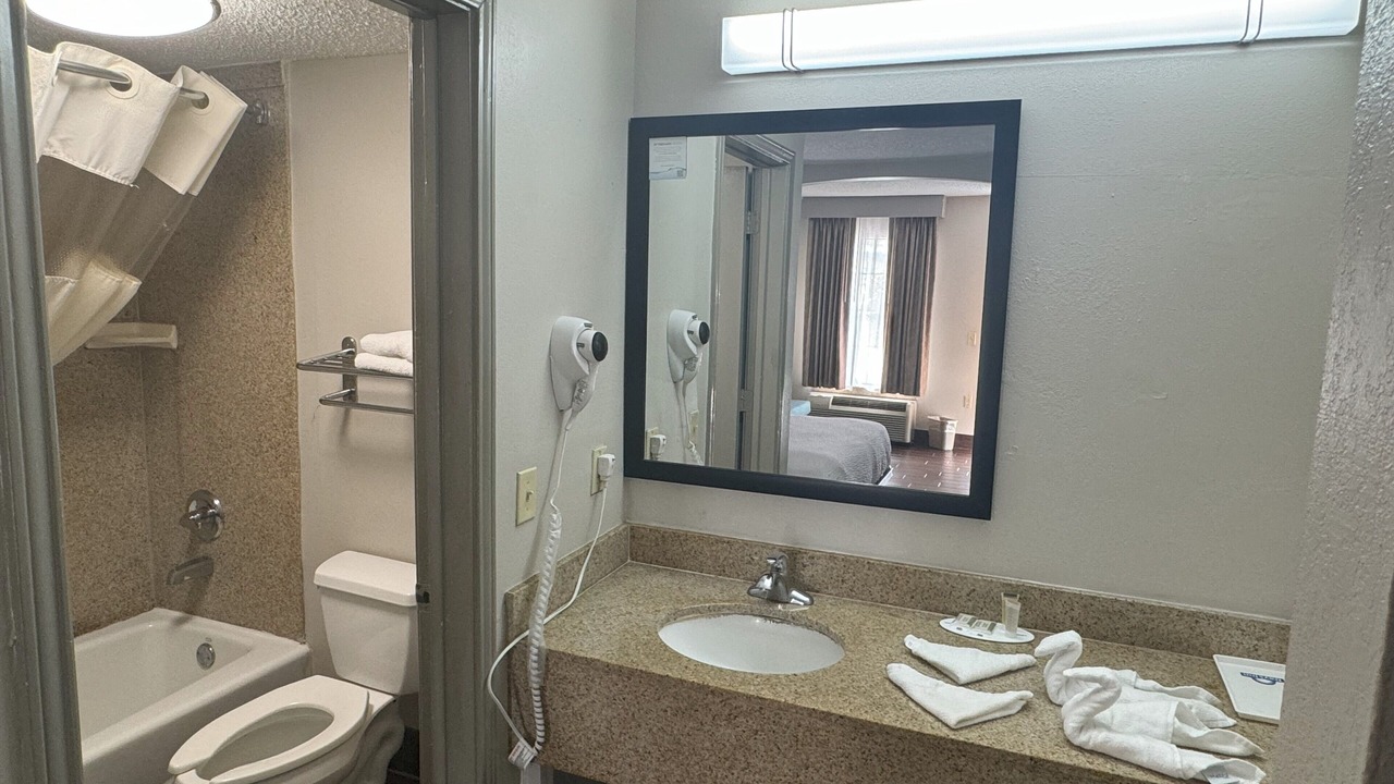 Photo of Bathroom in Tuscaloosa