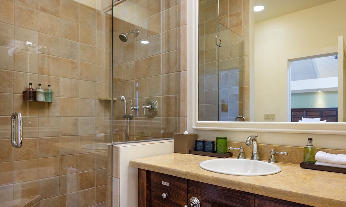 Photo of Bathroom in Quail Lodge