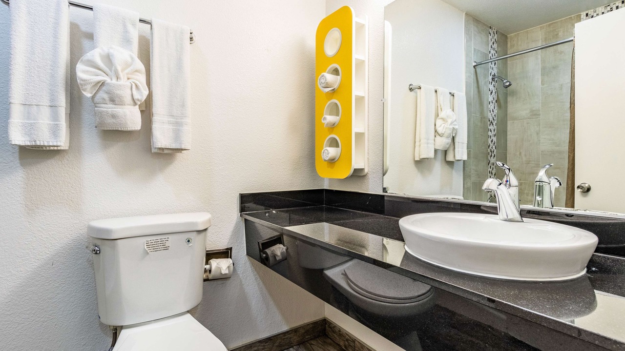 Photo of Bathroom in Fountain Valley
