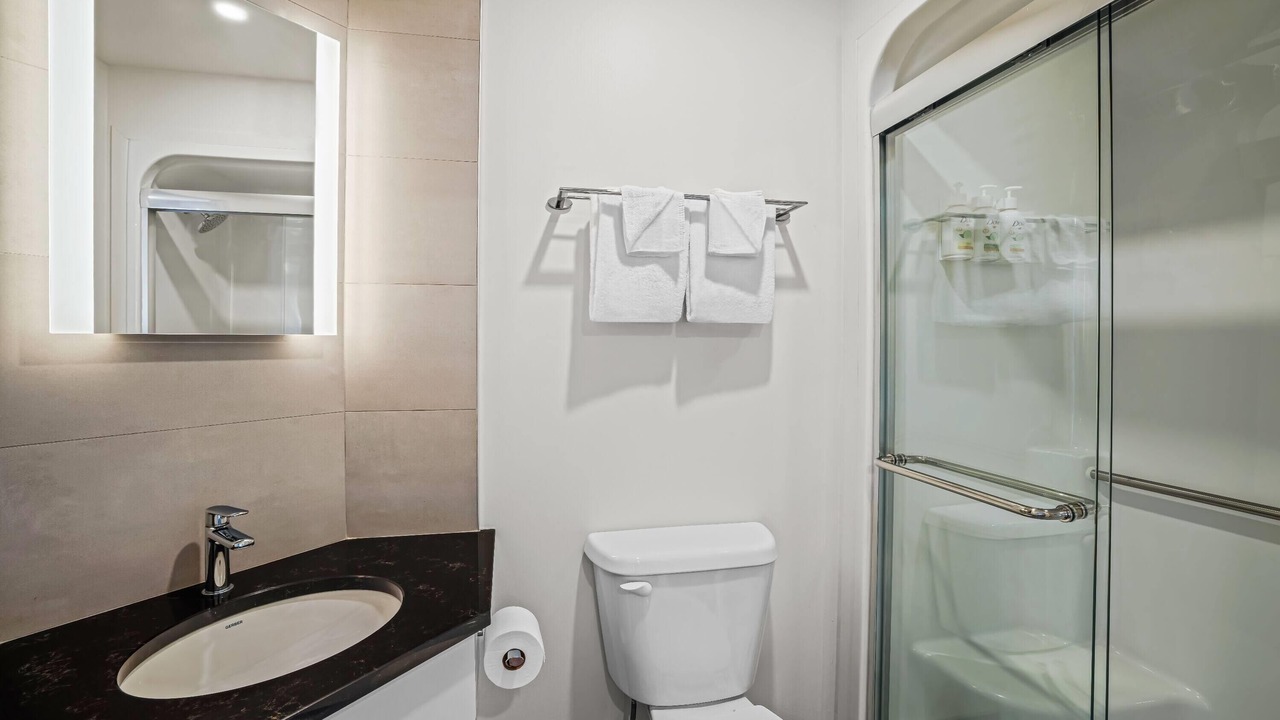 Photo of Bathroom in Riviere-du-Loup Regional County Municipality