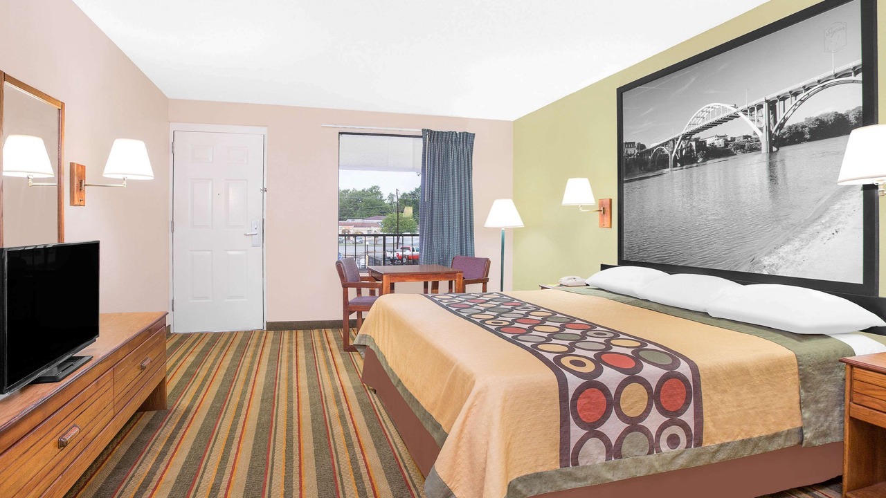 Photo of Bedroom in Eufaula