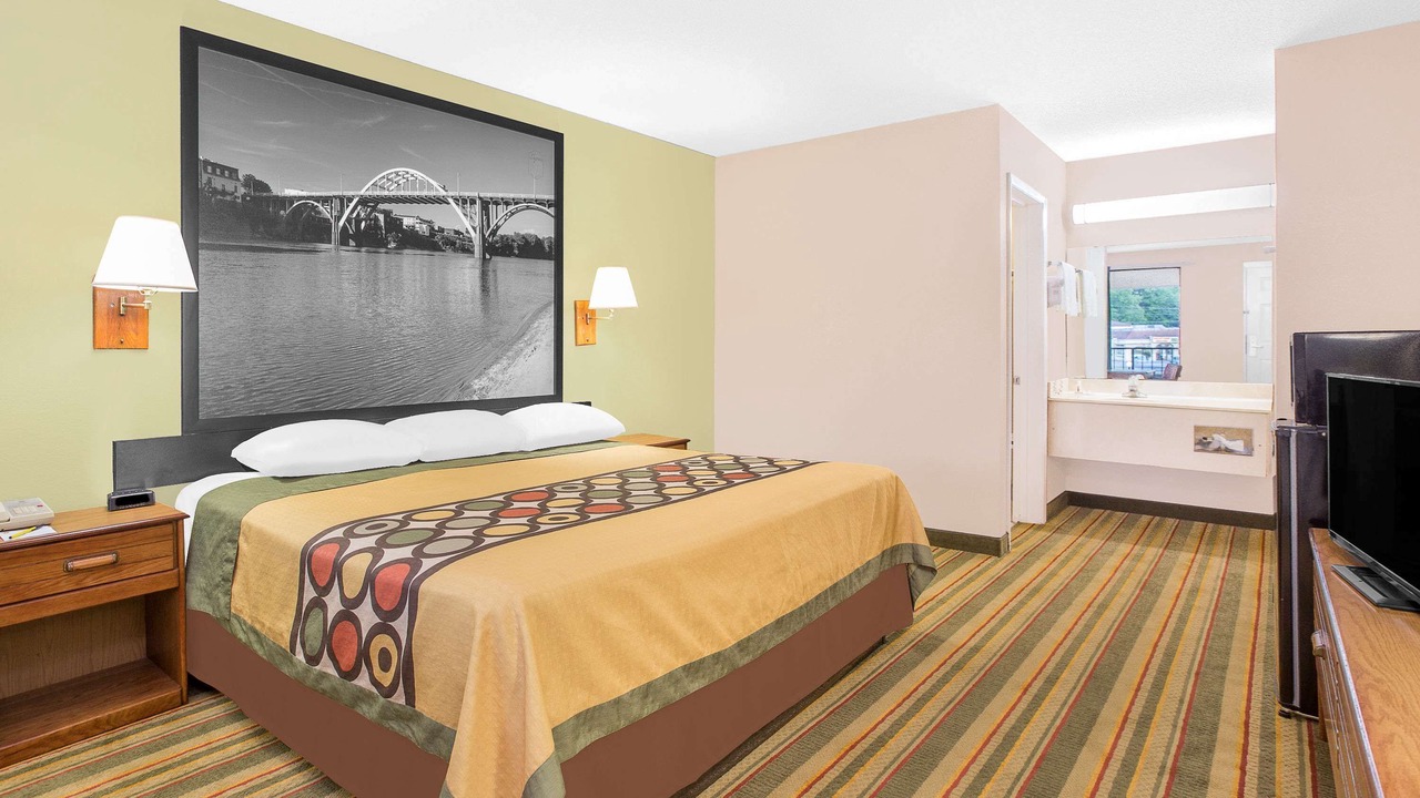 Photo of Bedroom in Eufaula