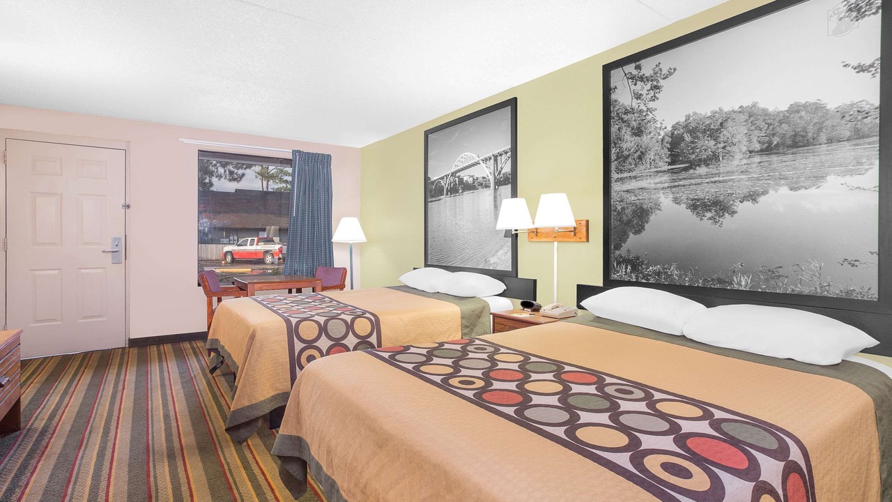 Photo of Bedroom in Eufaula
