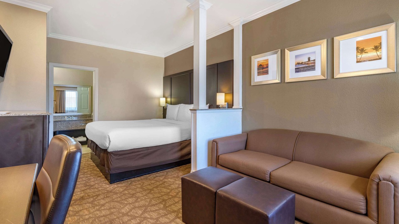 Photo of Bedroom in Huntington Beach