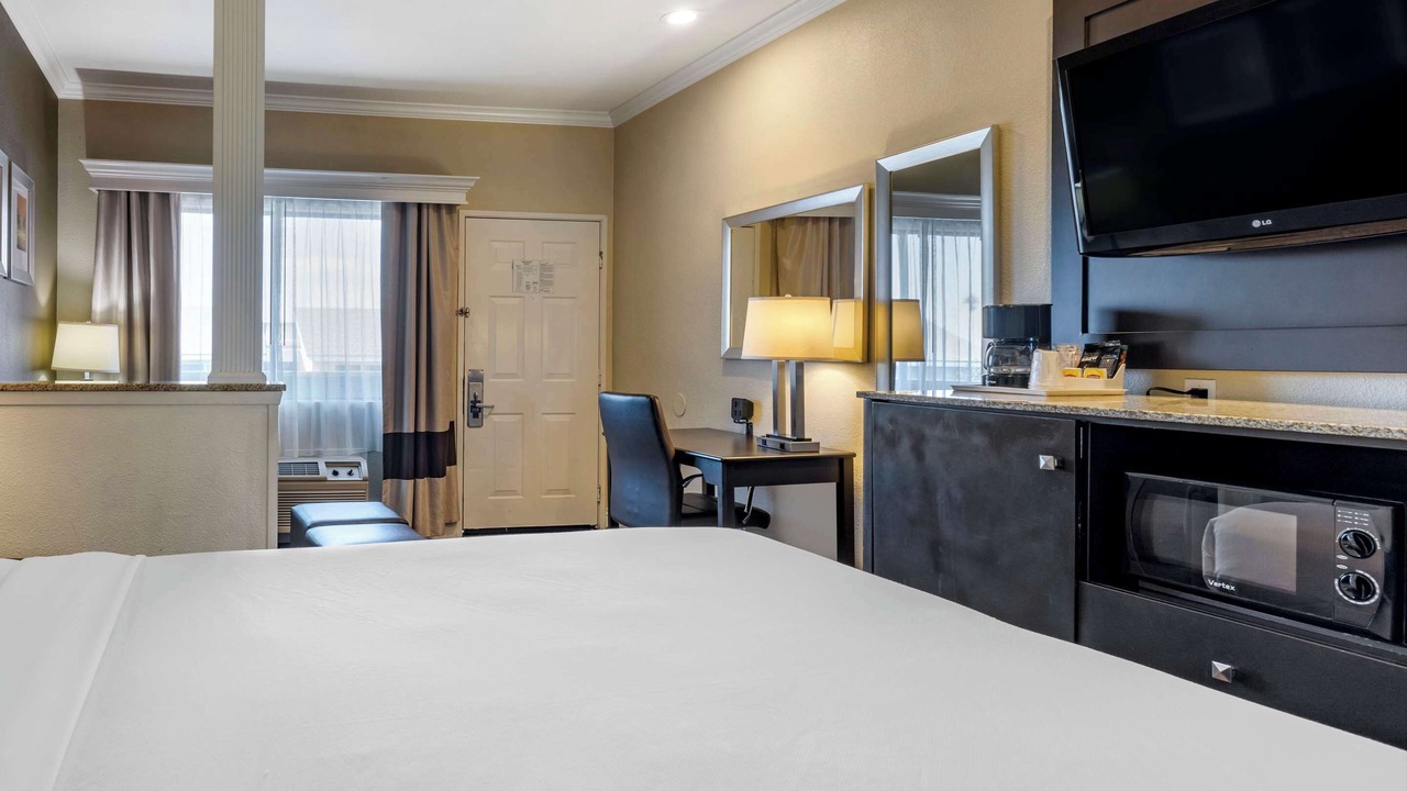 Photo of Bedroom in Huntington Beach