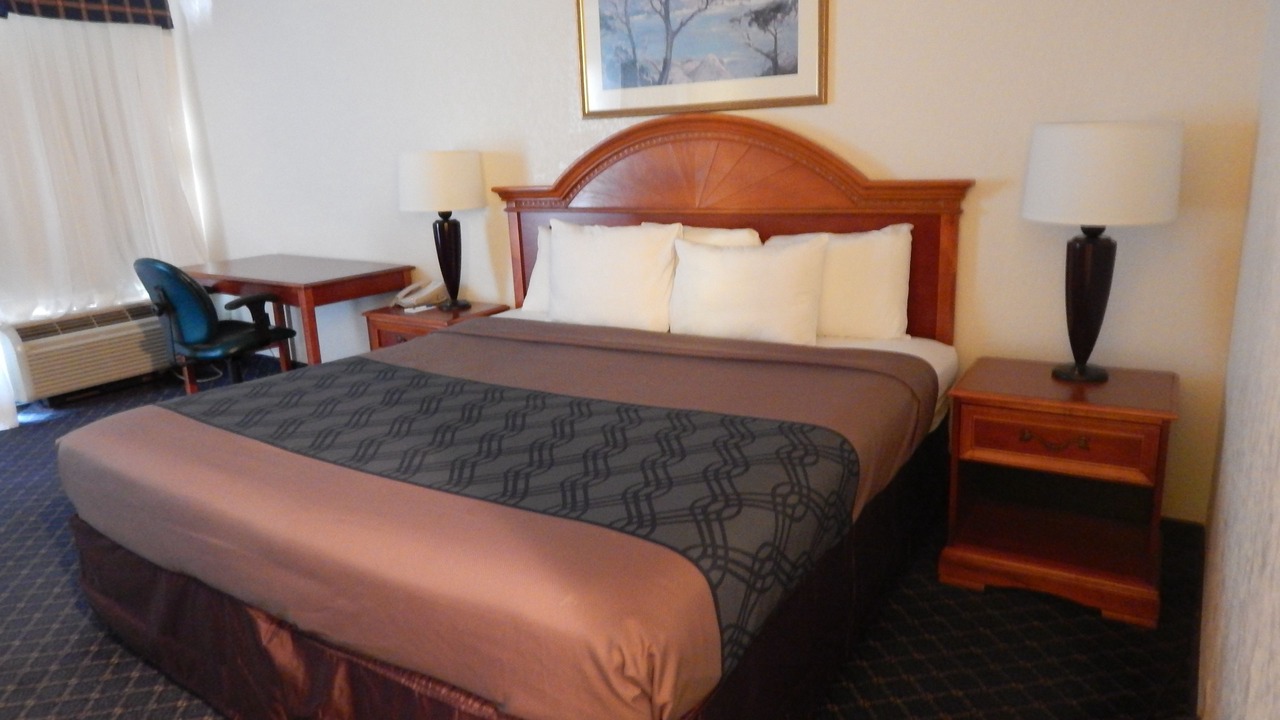 Photo of Bedroom in Golden Glades