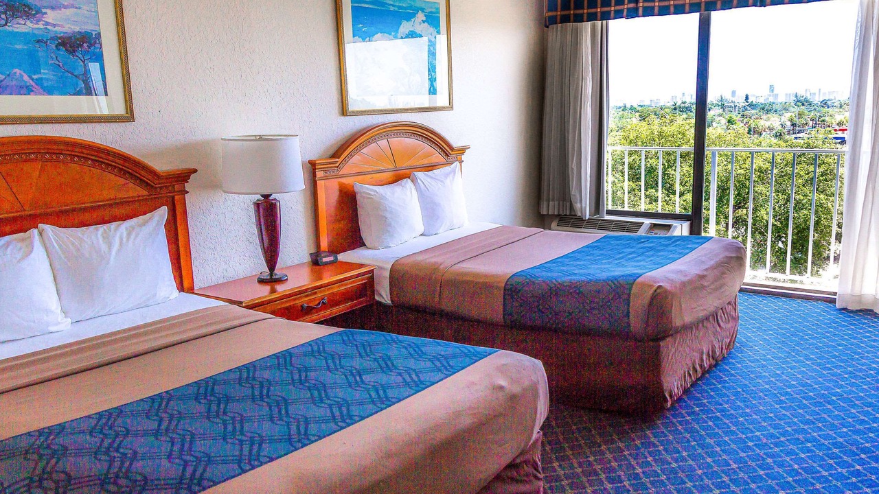 Photo of Bedroom in Golden Glades