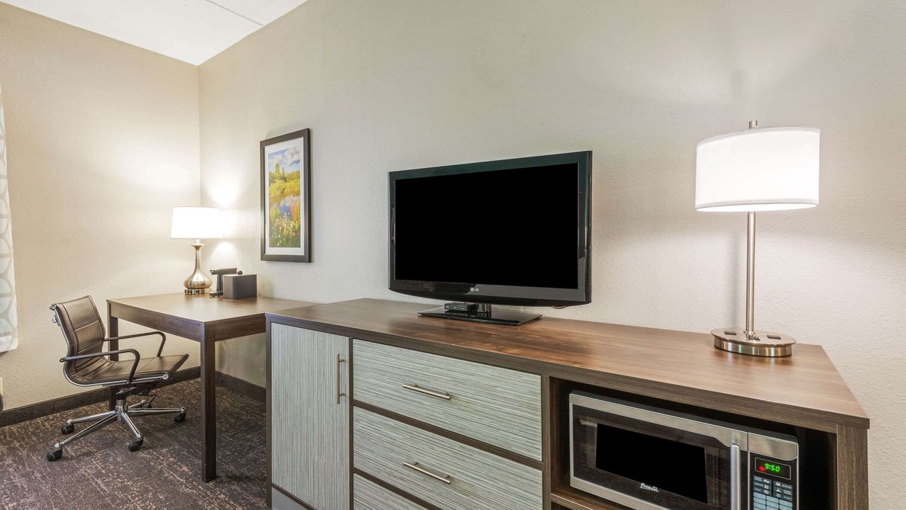 Photo of Bedroom in Jamestown