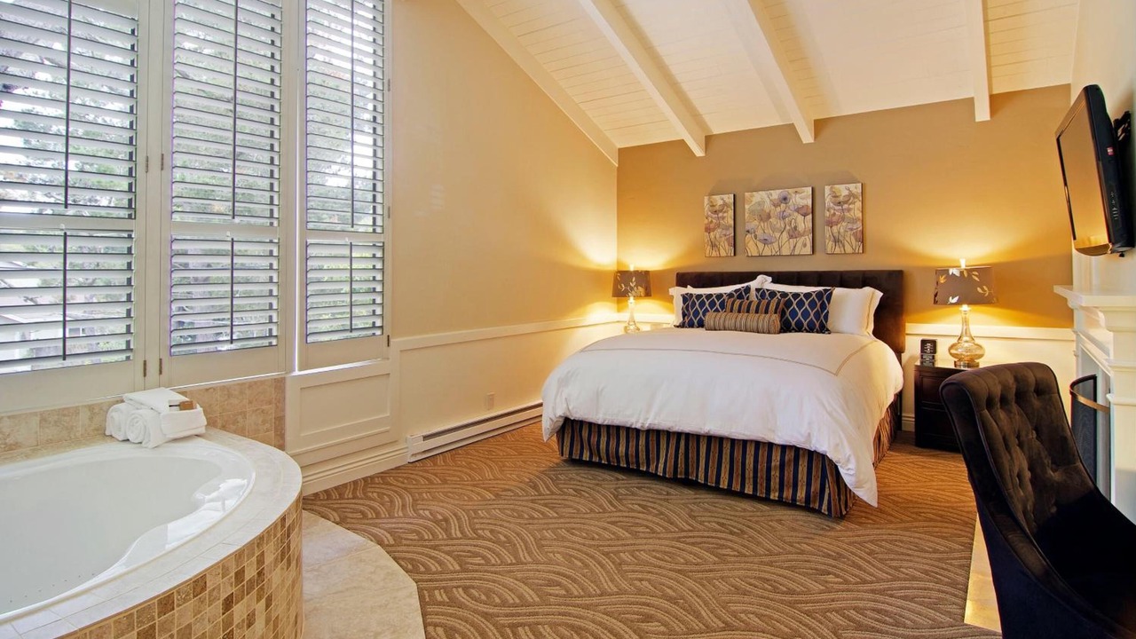 Photo of Bedroom in Golden Rectangle