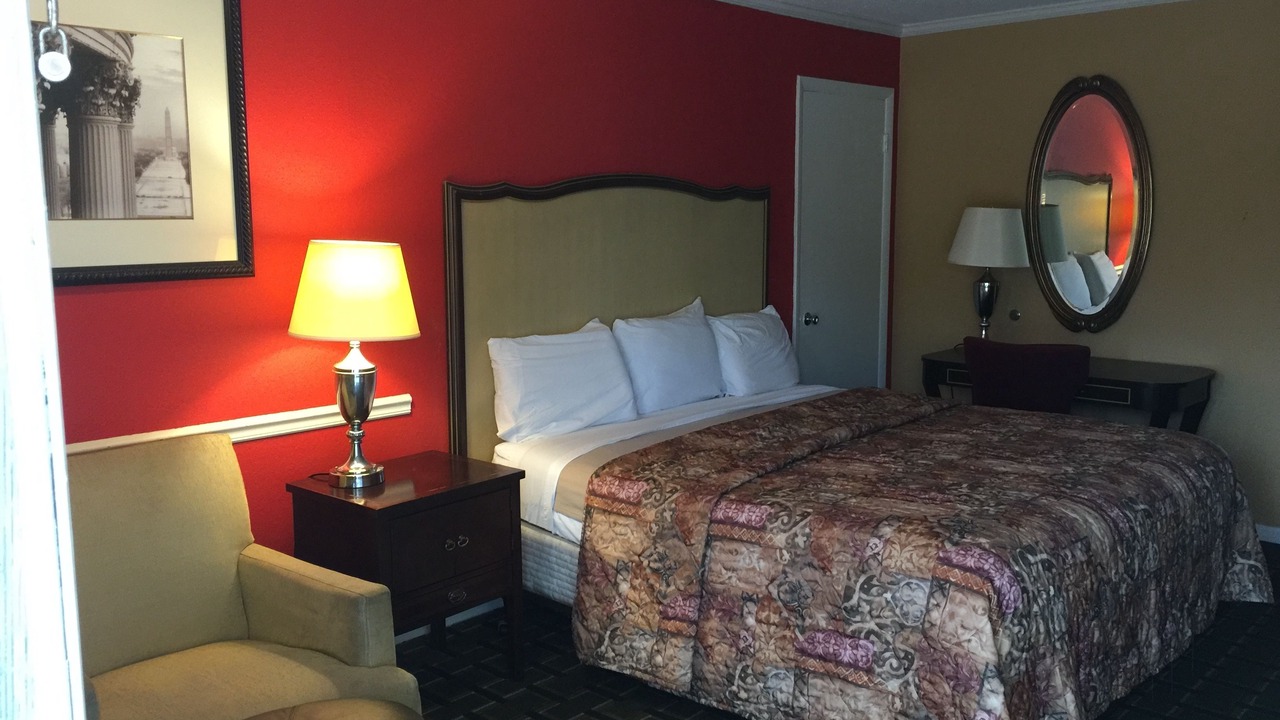 Photo of Bedroom in Demopolis