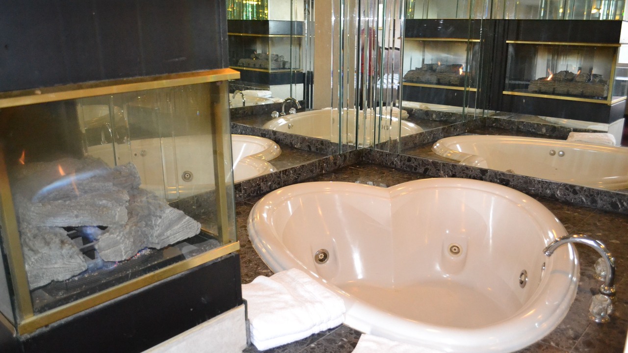 Photo of Bathroom in Niagara Falls
