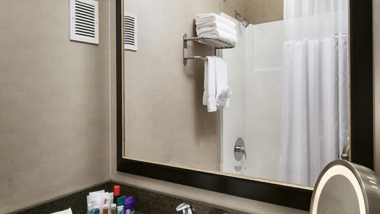 Photo of Bathroom in Downtown Los Angeles