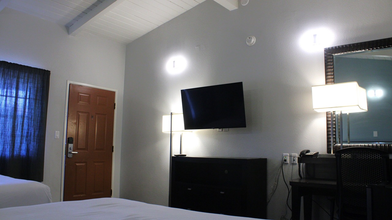 Photo of Bedroom in East Side Costa Mesa