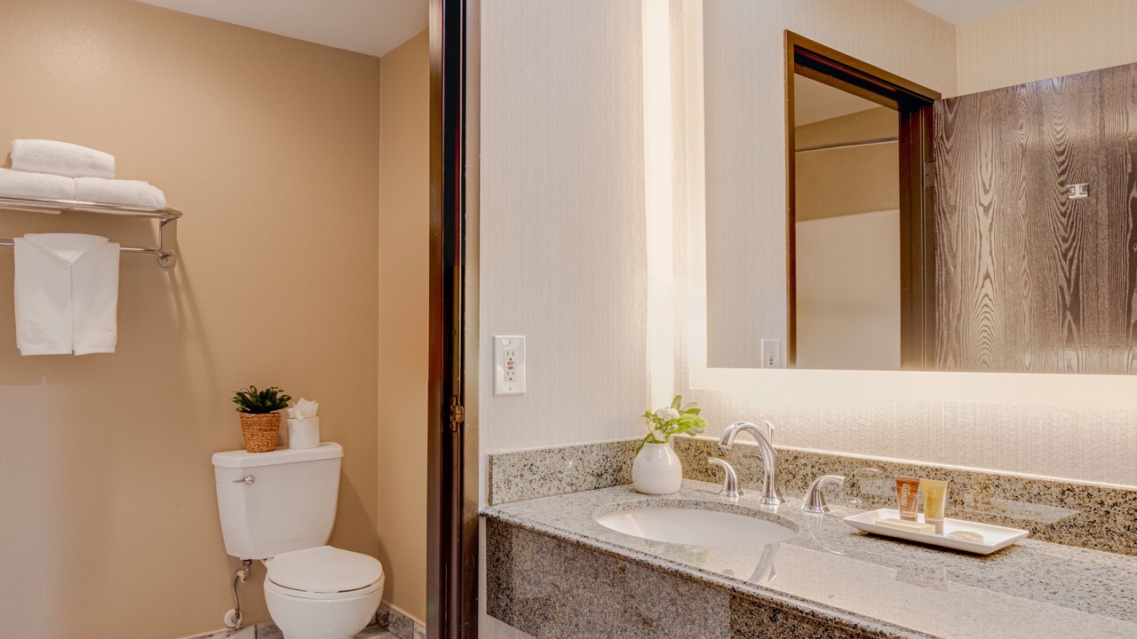 Photo of Bathroom in Corona
