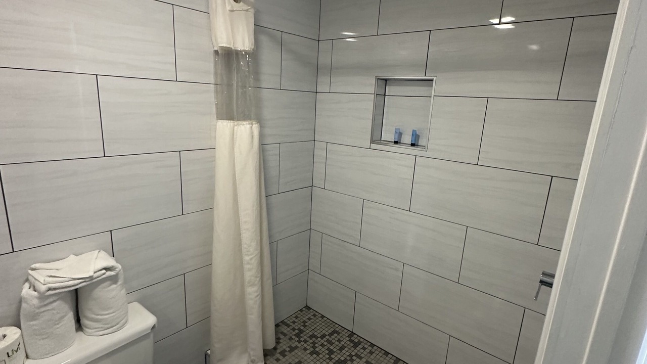 Photo of Bathroom in Manhattan Beach