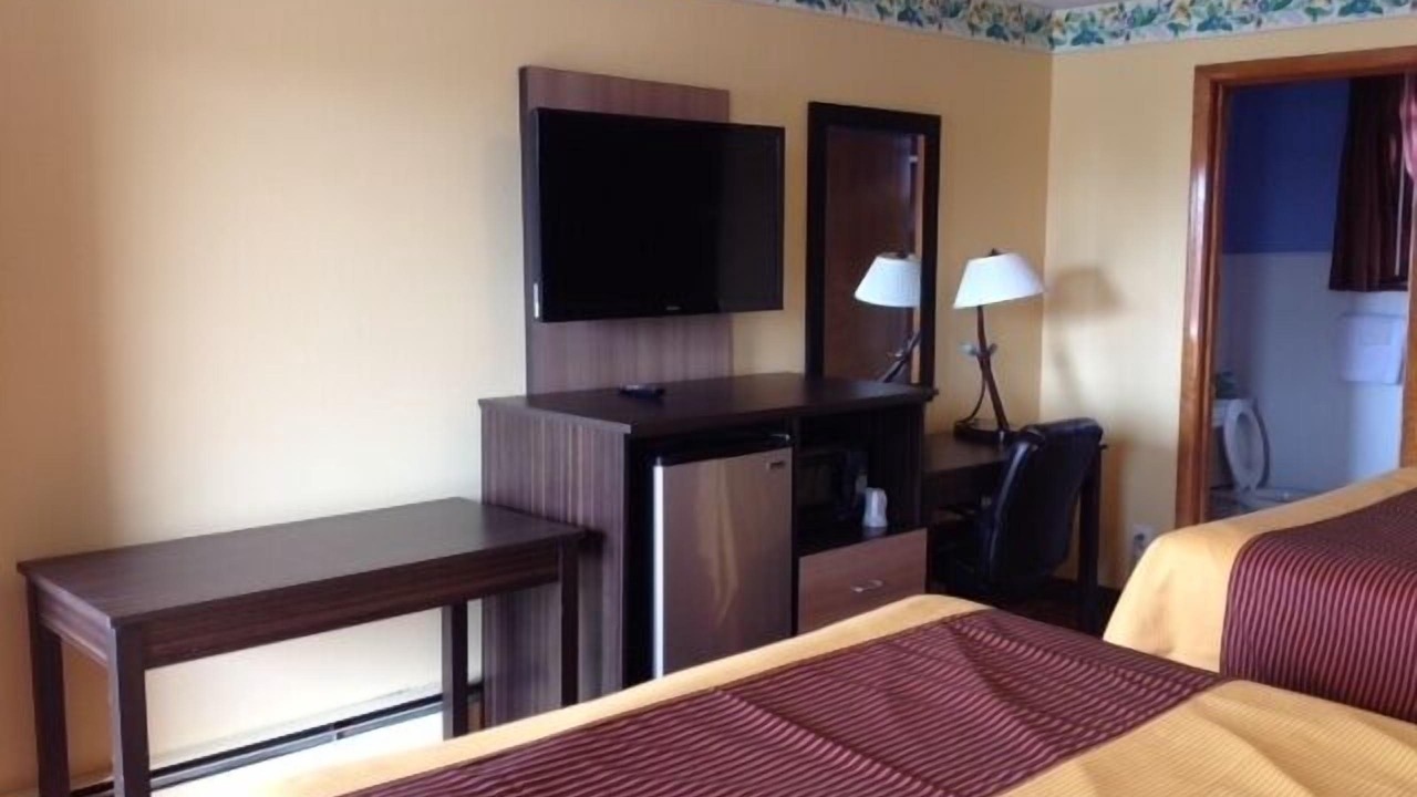 Photo of Bedroom in Tonawanda