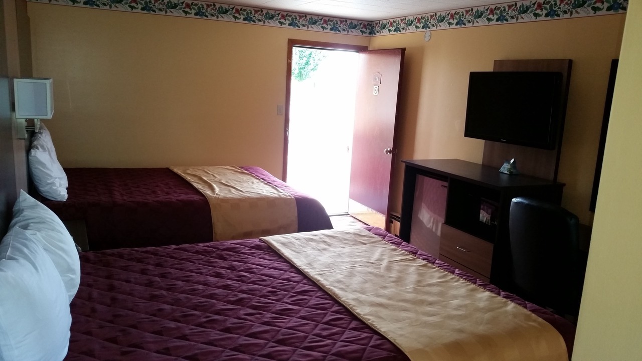 Photo of Bedroom in Tonawanda