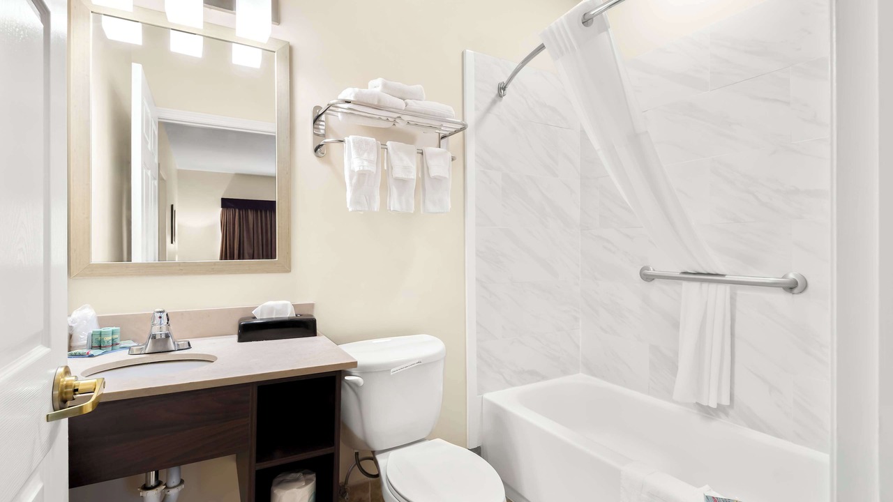 Photo of Bathroom in Palmyra