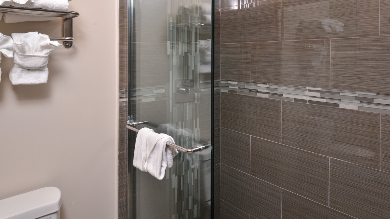 Photo of Bathroom in Tarzana