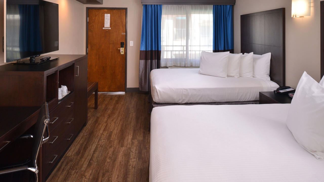 Photo of Bedroom in Tarzana