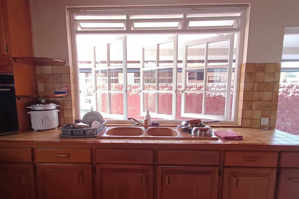 Photo of Kitchen in Pirae
