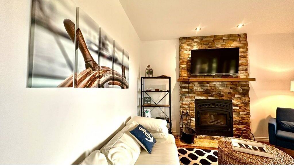 Photo of Livingroom in Saint-Joseph-de-la-Rive