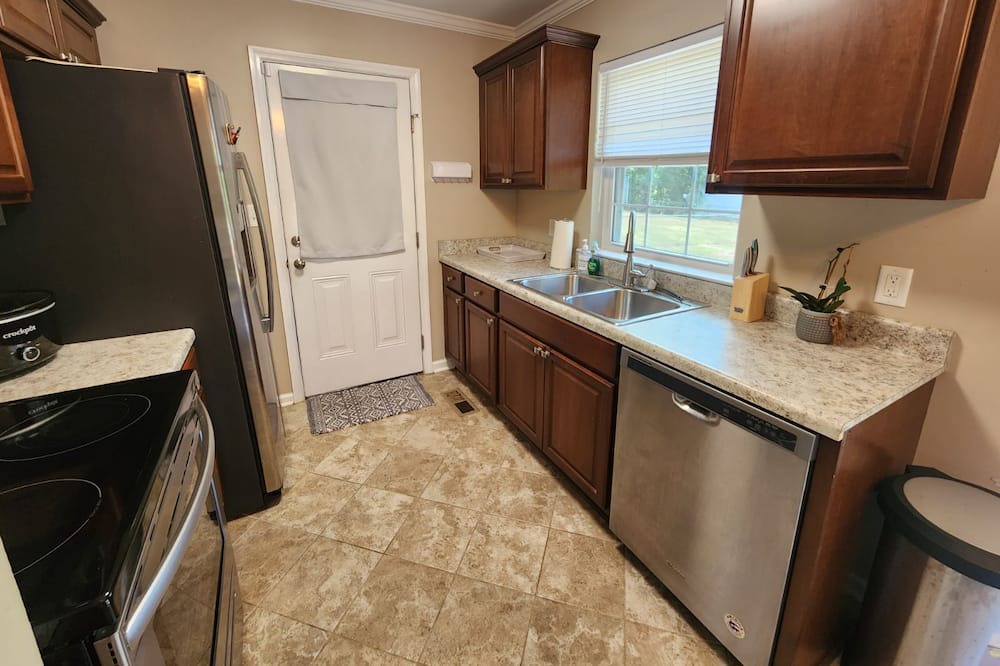 Photo of Kitchen in Bessemer