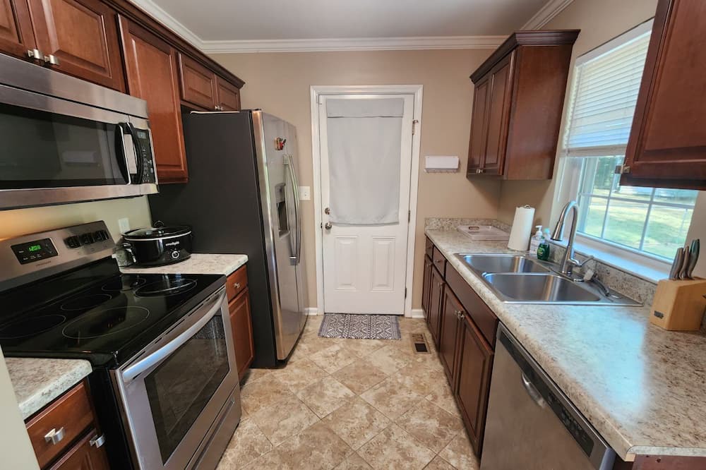 Photo of Kitchen in Bessemer