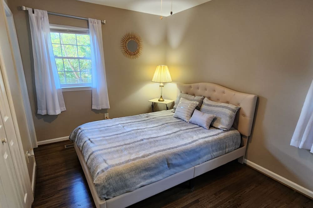 Photo of Bedroom in Bessemer