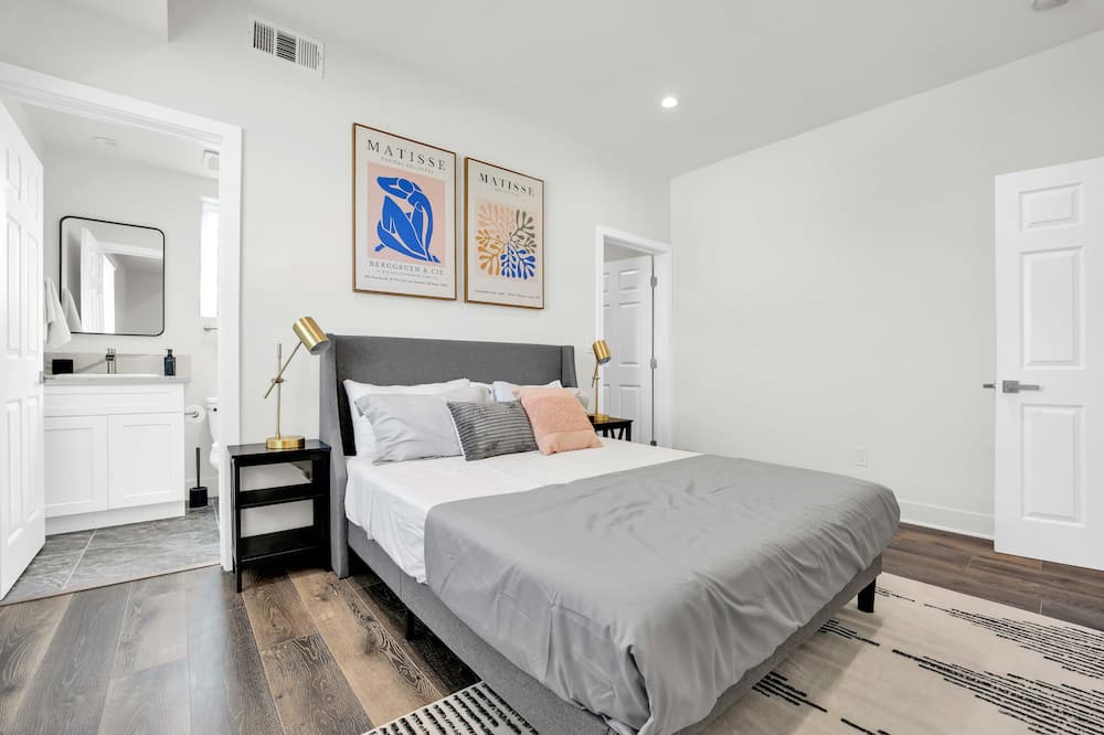 Photo of Bedroom in Westlake