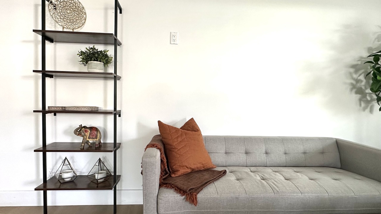 Photo of Livingroom in Valley Village