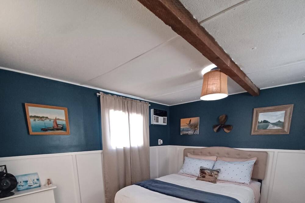 Photo of Bedroom in Parker