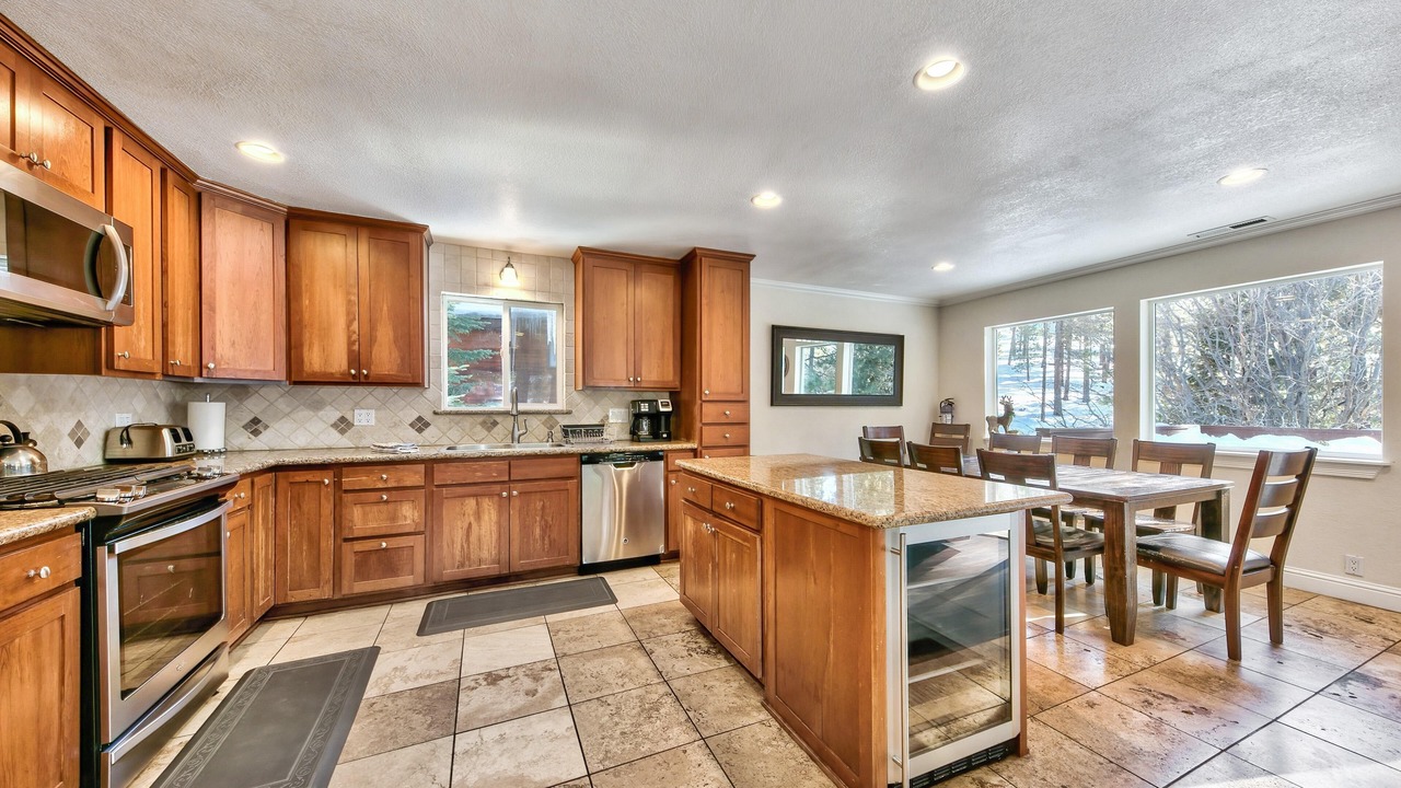Photo of Kitchen in Round Hill Village