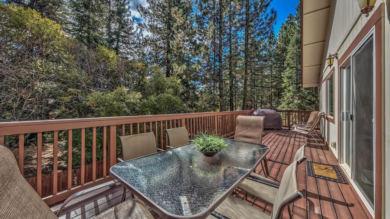 Photo of Outdoor in Round Hill Village