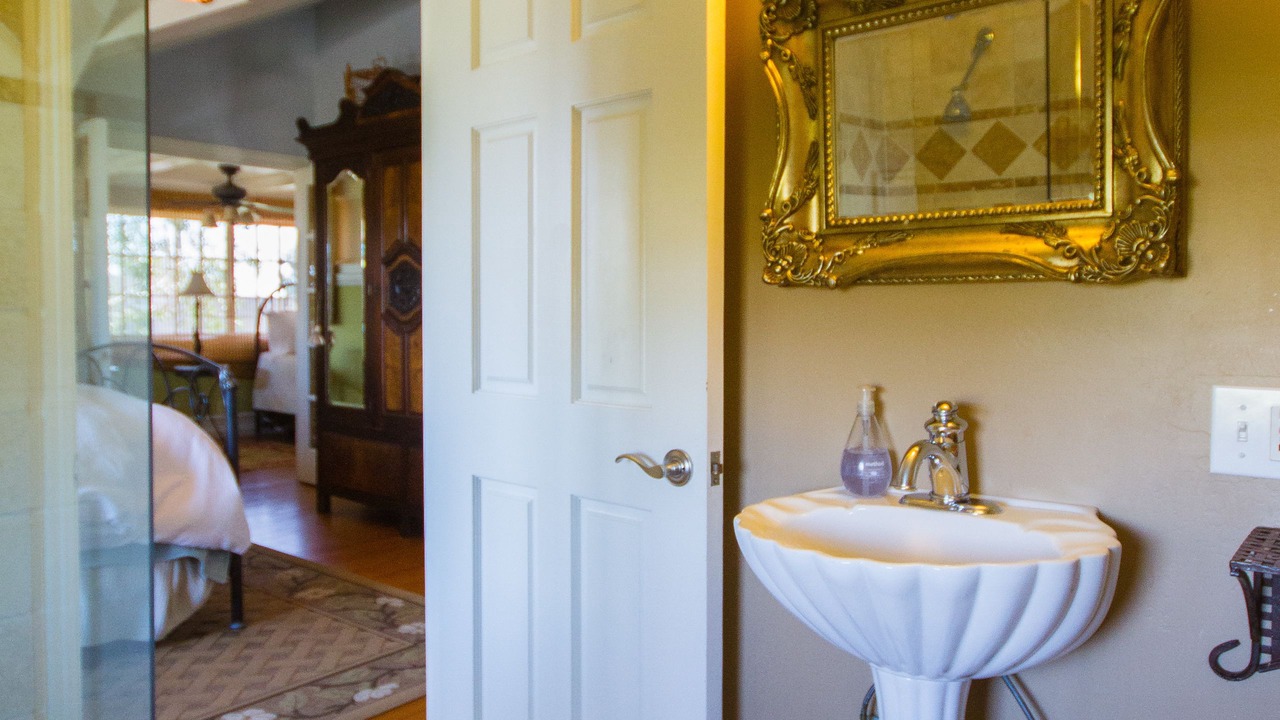 Photo of Bathroom in Laguna Beach