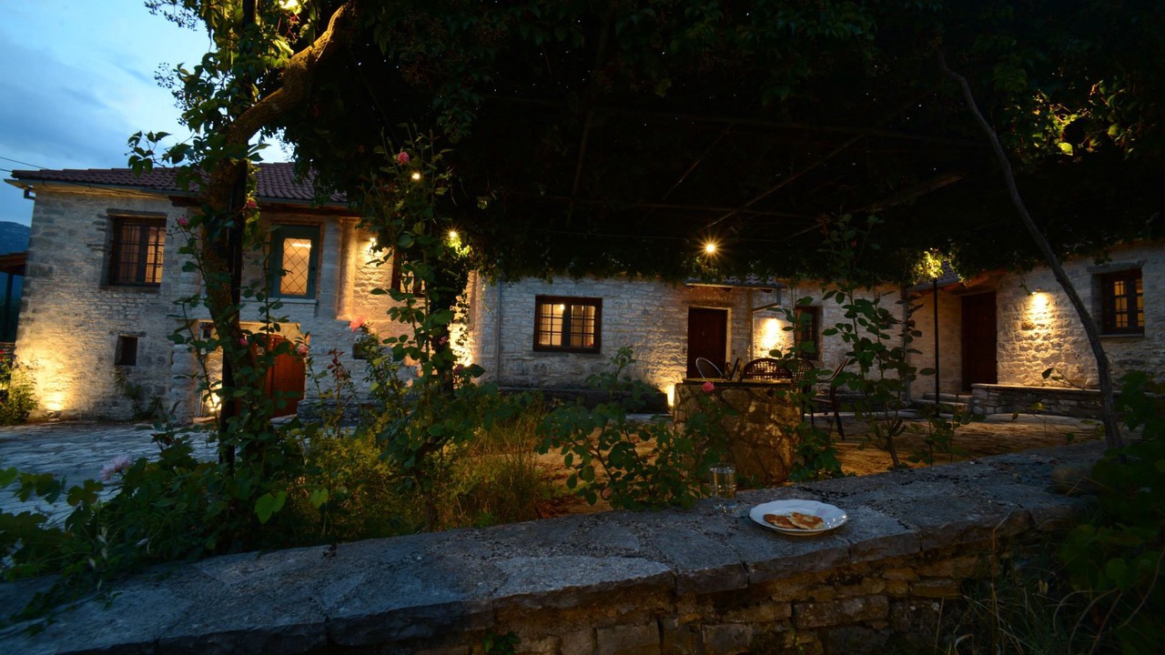 Photo of Outdoor in Kalentzion