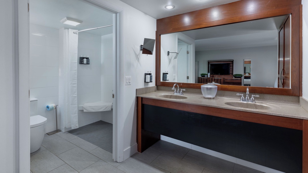 Photo of Bathroom in Country Club Estates