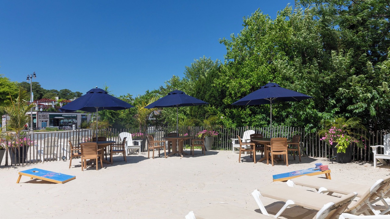 Photo of Outdoor in Country Club Estates