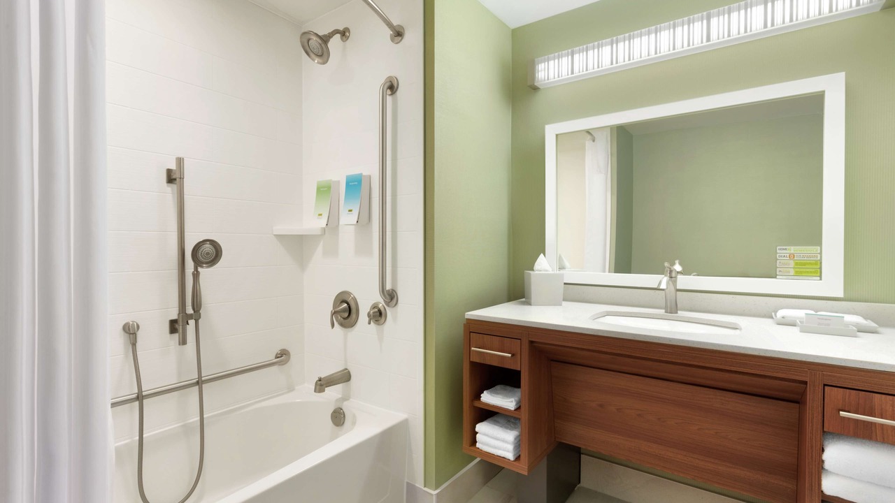 Photo of Bathroom in Halton Regional Municipality