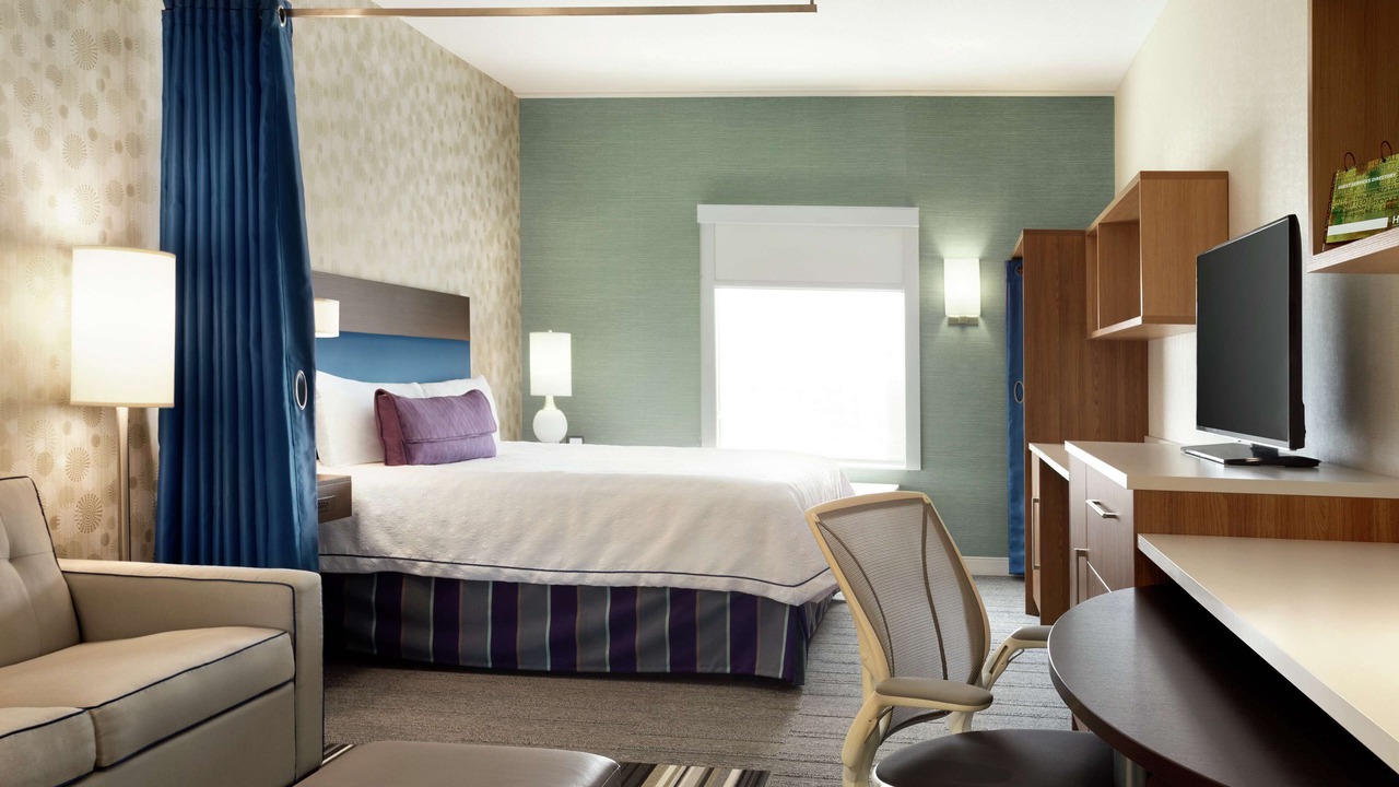 Photo of Bedroom in Halton Regional Municipality