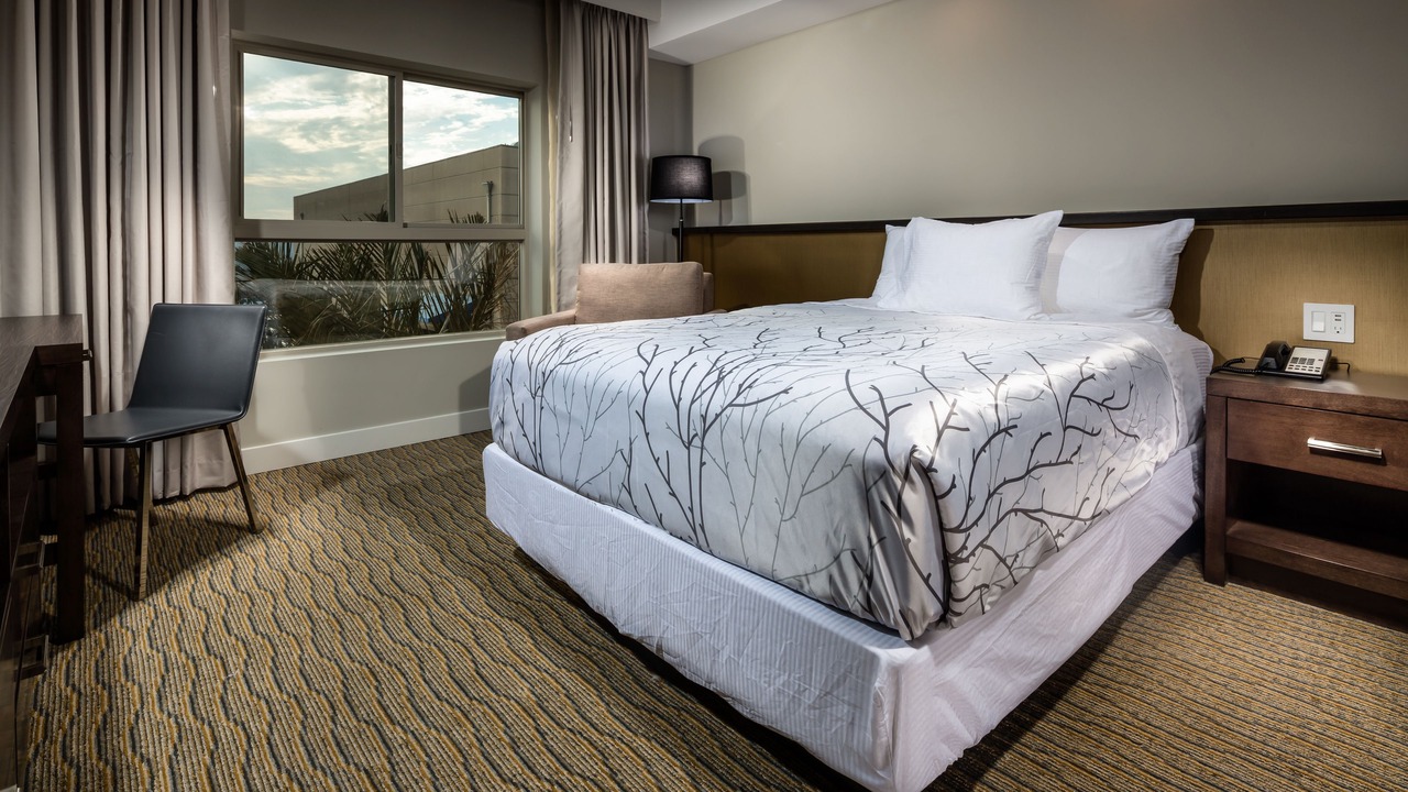 Photo of Bedroom in Pico-Union