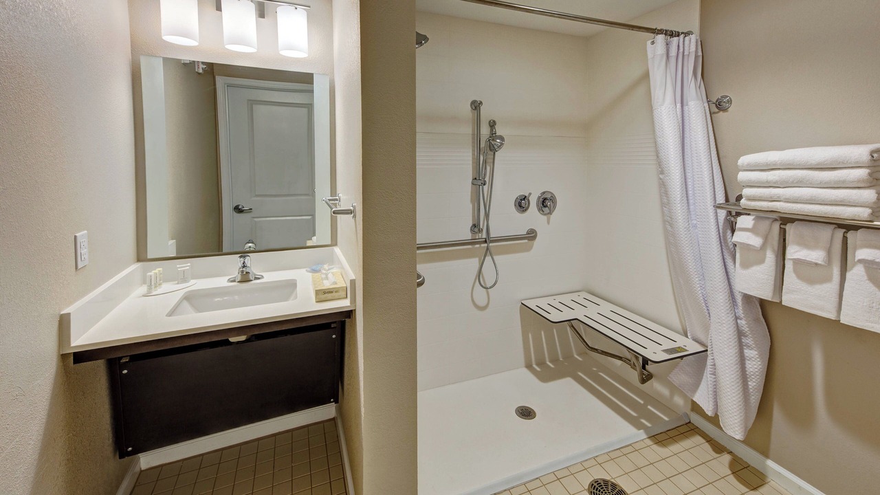 Photo of Bathroom in Auburn