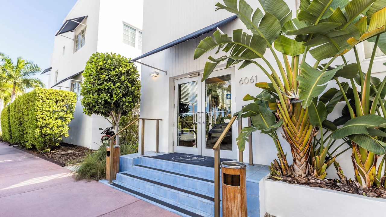 Photo of Outdoor in Mid Beach