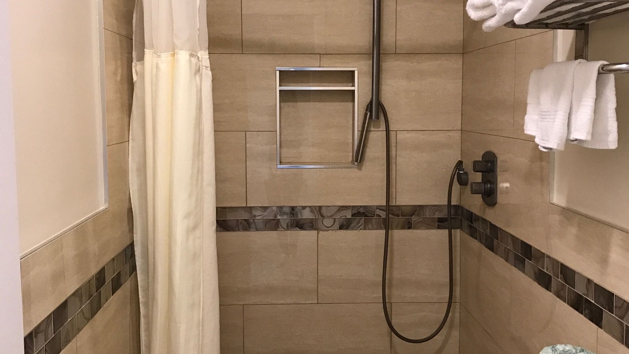 Photo of Bathroom in Los Angeles
