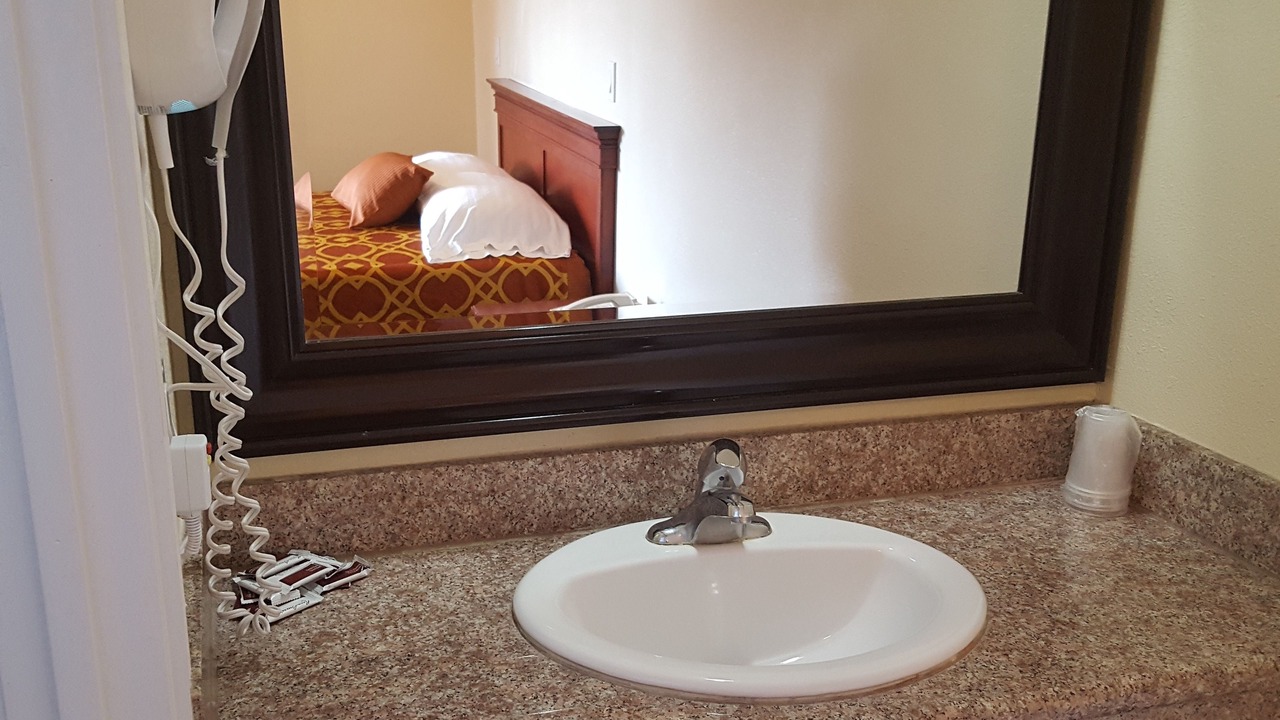 Photo of Bathroom in Los Angeles