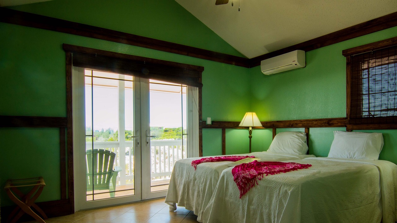 Photo of Bedroom in Staniel Cay