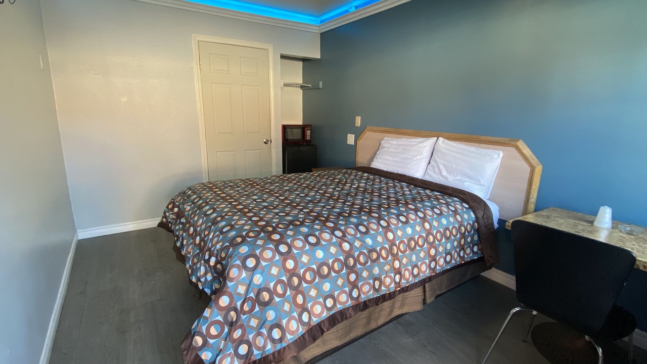 Photo of Bedroom in South Gate