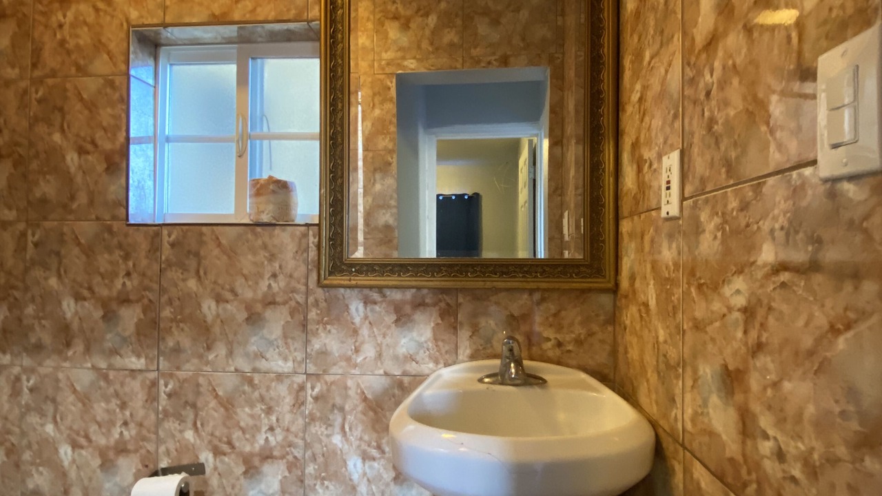 Photo of Bathroom in South Gate